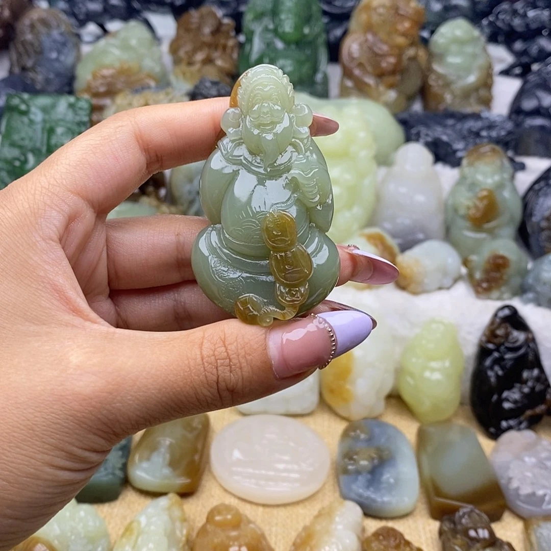 深***住和田玉未镶嵌颈饰