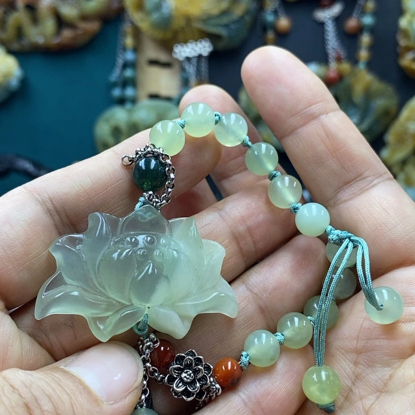 【闪购商品】蛇纹石玉未镶嵌手牌