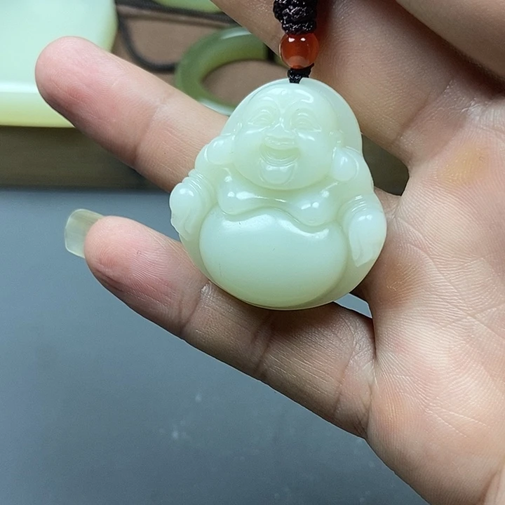 颈饰未镶嵌和田玉