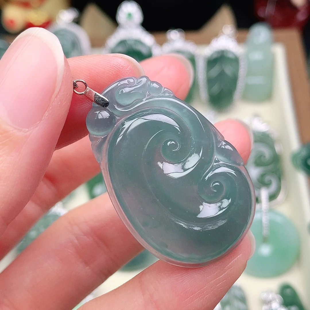 翡翠未镶嵌颈饰吊坠