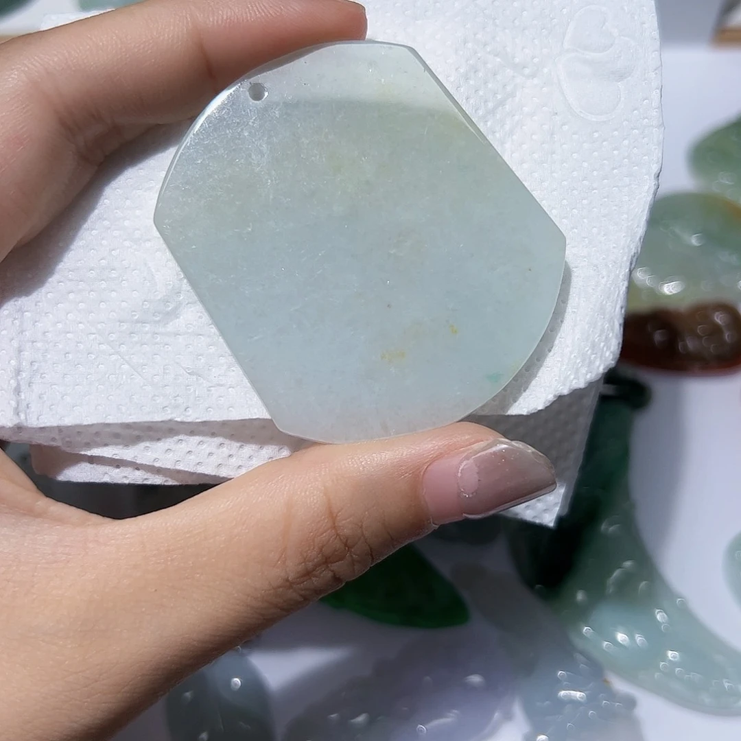 翡翠未镶嵌颈饰天然A货翡翠