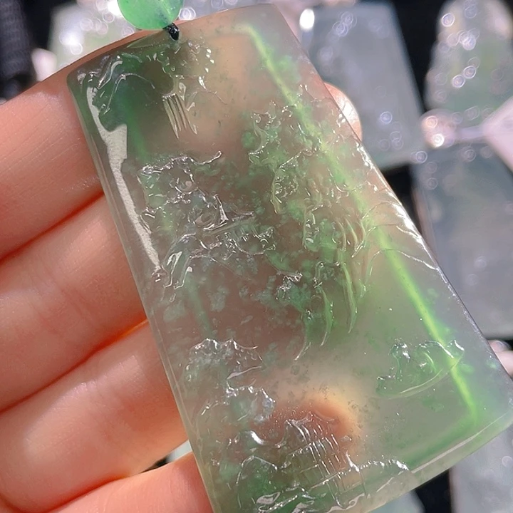 翡翠颈饰未镶嵌60，