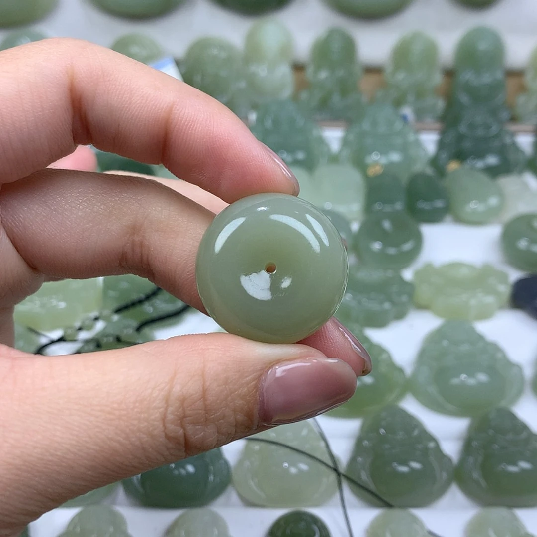 【闪购商品】颈饰未镶嵌和田玉