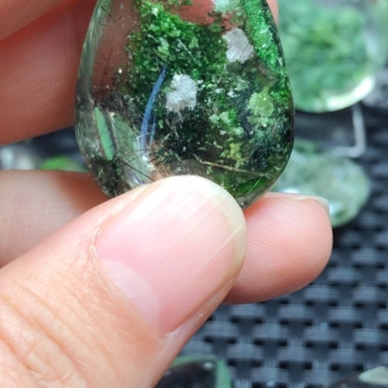 烽****水晶吊坠(不含链)未镶嵌