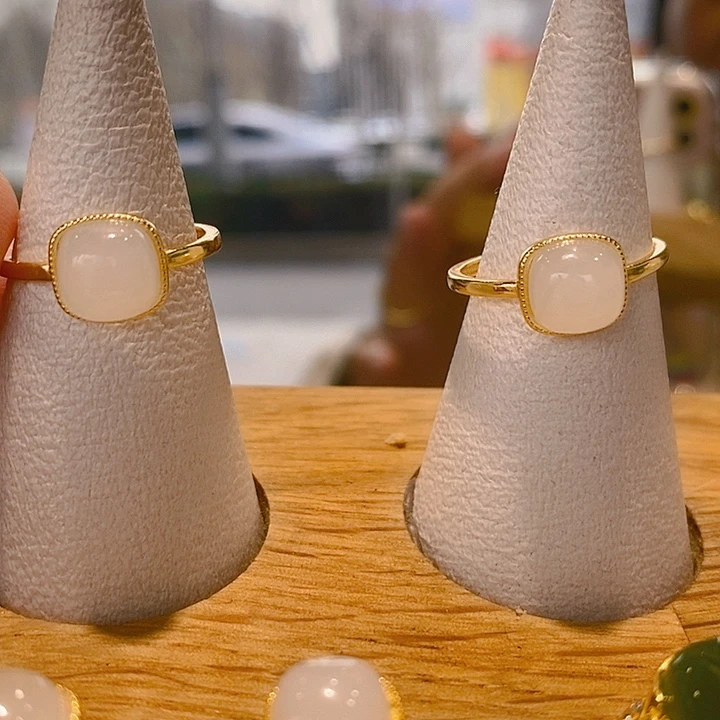 和田玉戒指未镶嵌