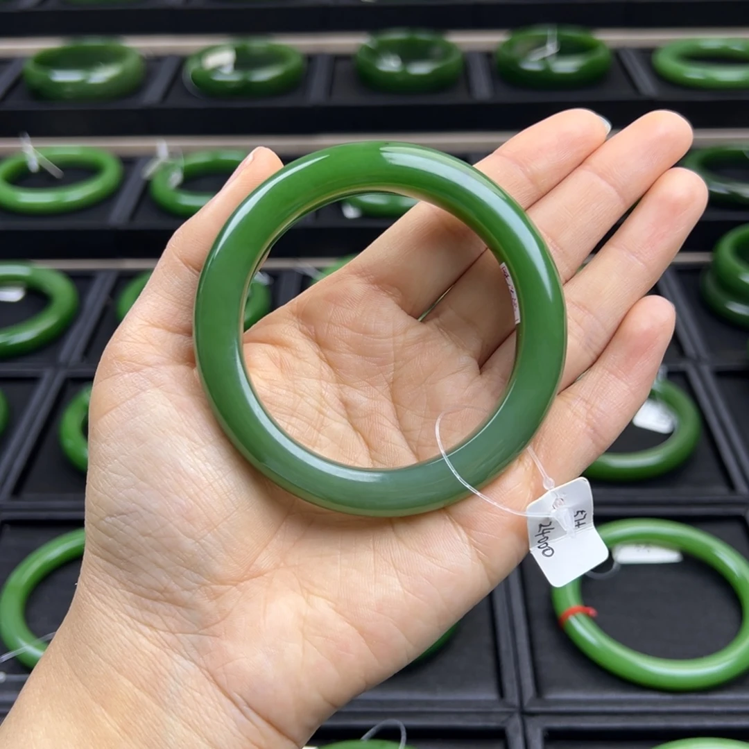 和田玉（糖玉）未镶嵌手镯