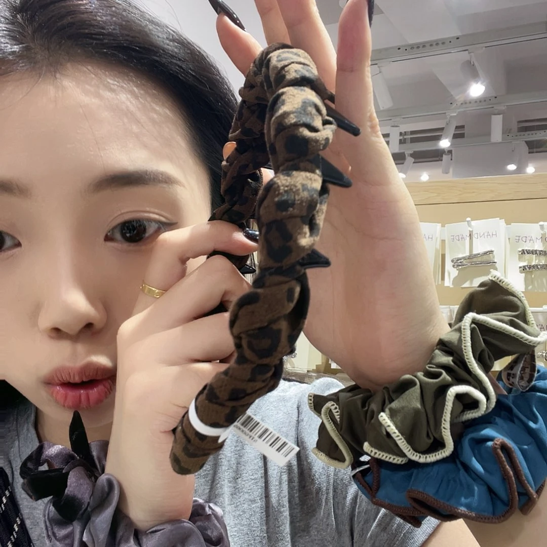 铁合金树脂豹纹带齿发箍