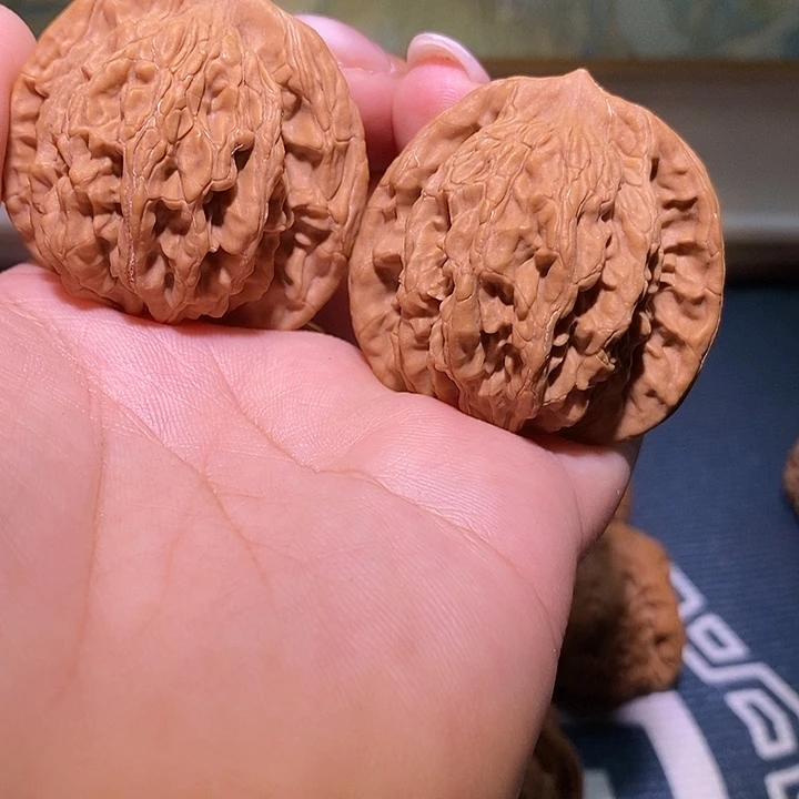 文玩核桃把件老*儿42虎头