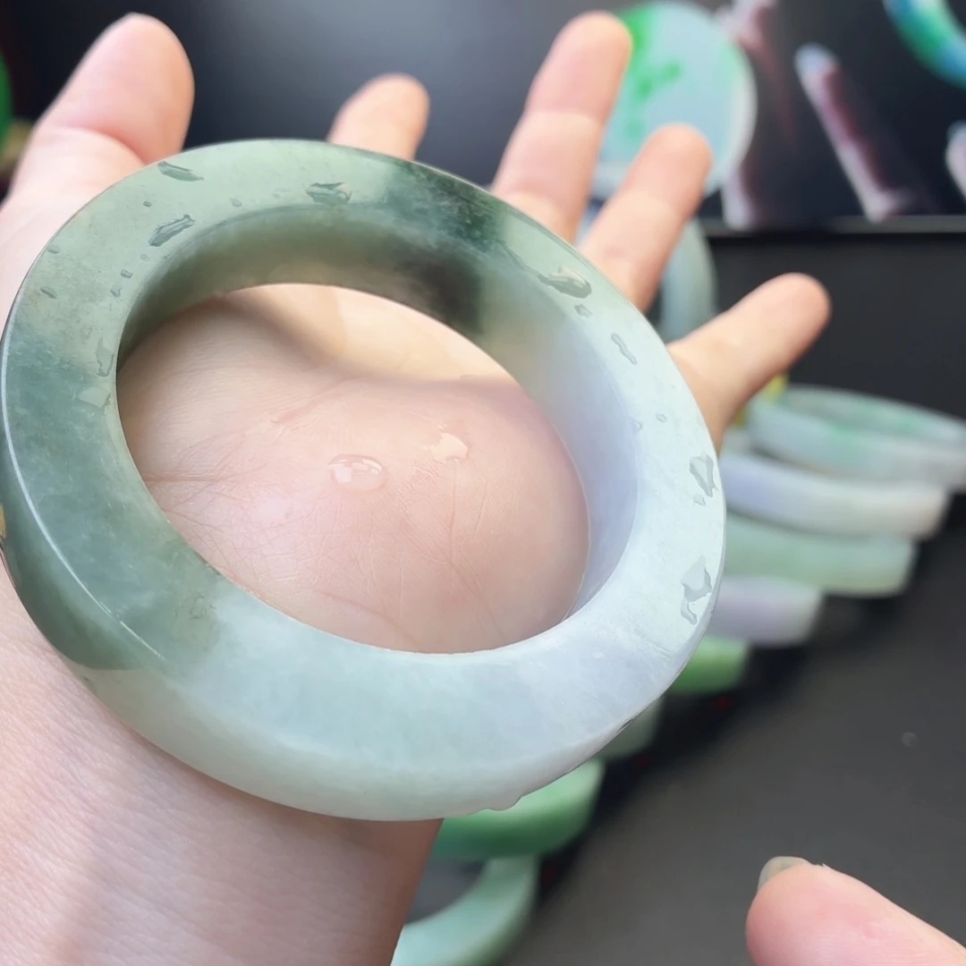 定制翡翠未镶嵌洒金手镯半山半水