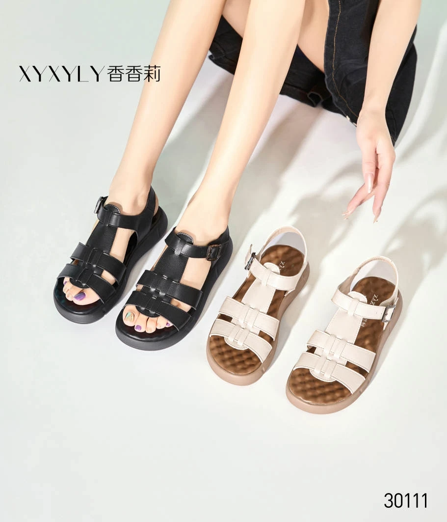 香香莉女鞋30111新款时尚百搭露趾凉鞋女平底沙滩鞋女鞋2025夏