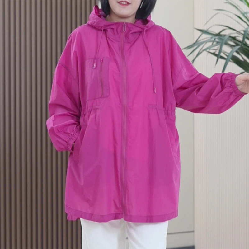 轻薄透气防晒服女大码冲锋防水休闲连帽防晒衣户外速干运动外套潮