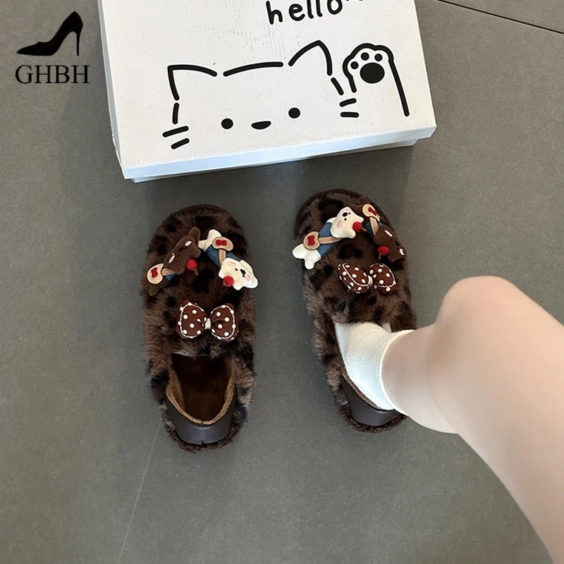 时尚纯色可爱卡通小玩偶时尚毛毛鞋女冬季居家外穿软底大棉鞋