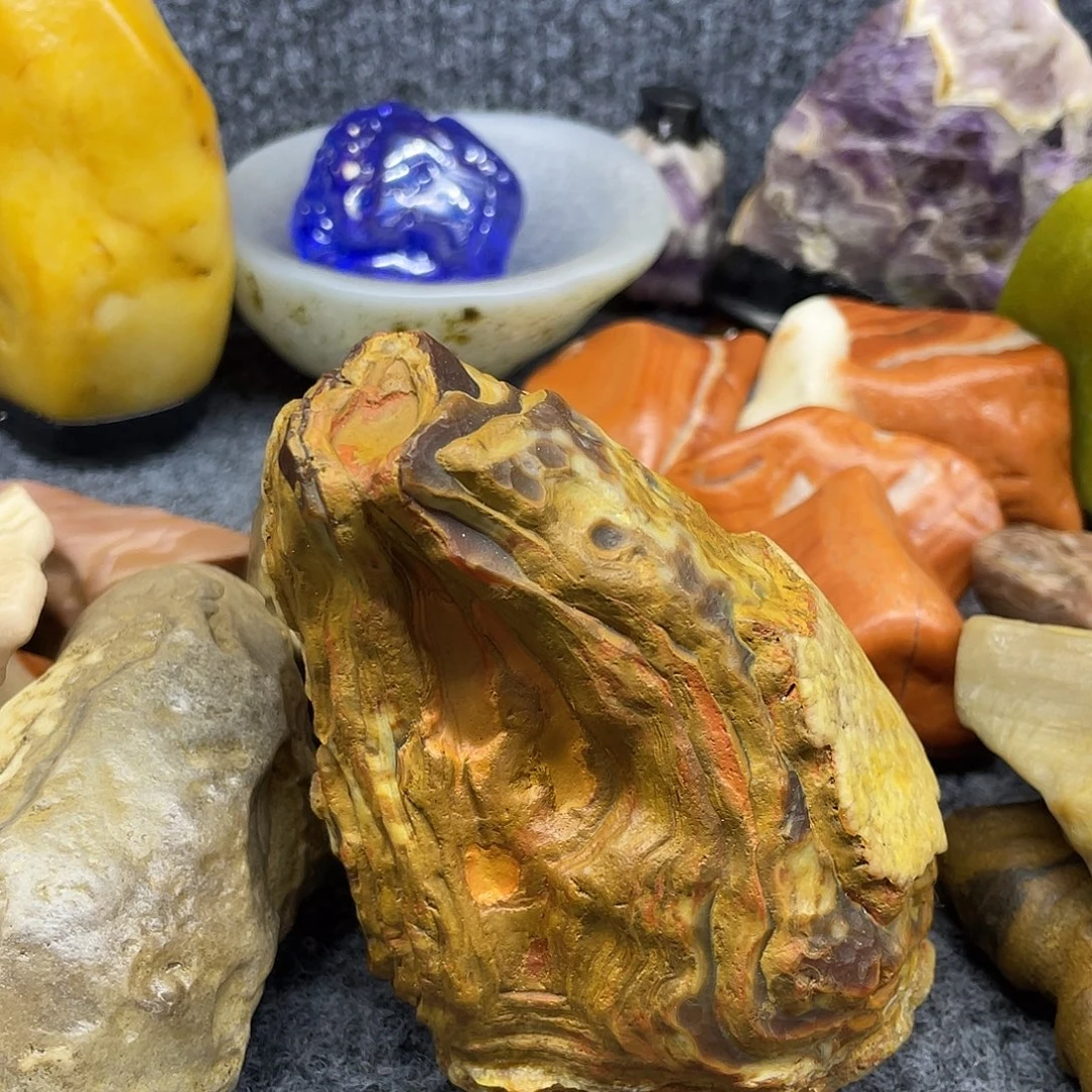 多***的琉璃手工艺品马料