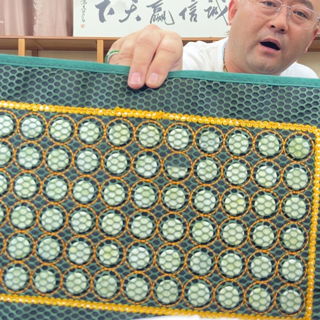 蛇纹石玉未镶嵌枕帘