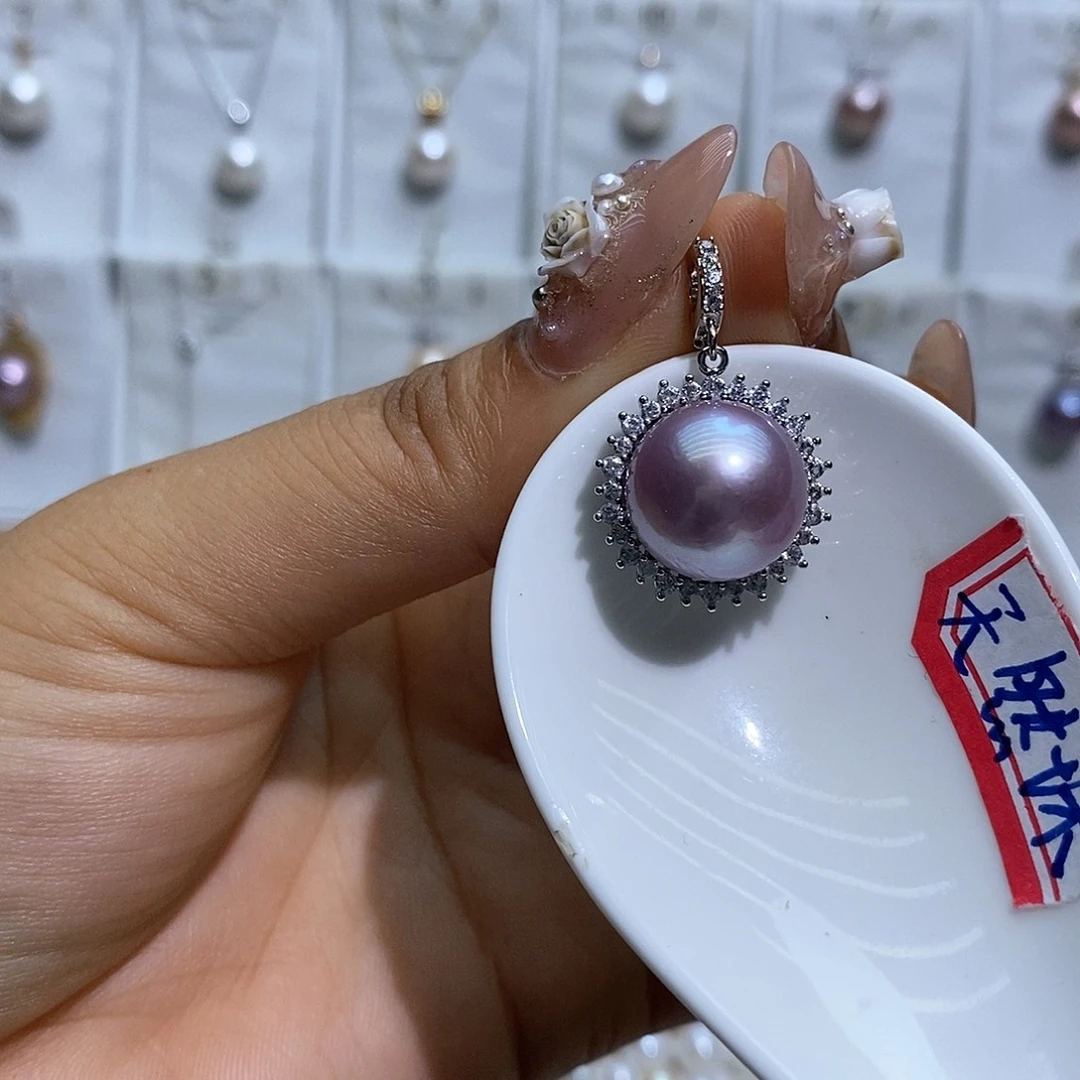 淡水珍珠吊坠(赠链)未镶嵌