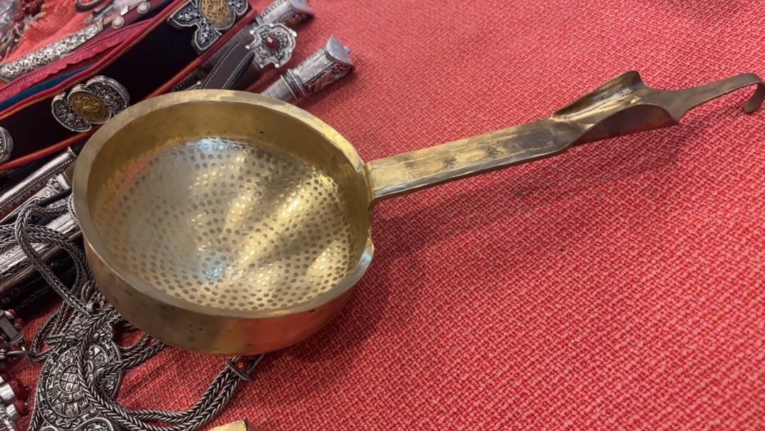 鹤庆艺品坊纯手动水瓢