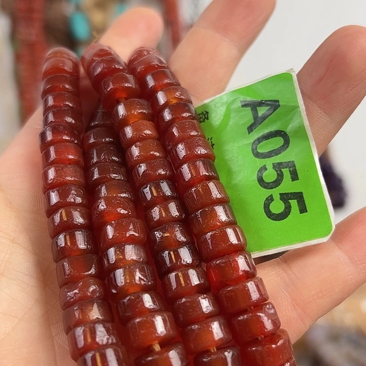 绿***林未镶嵌颈饰玛瑙/玉髓