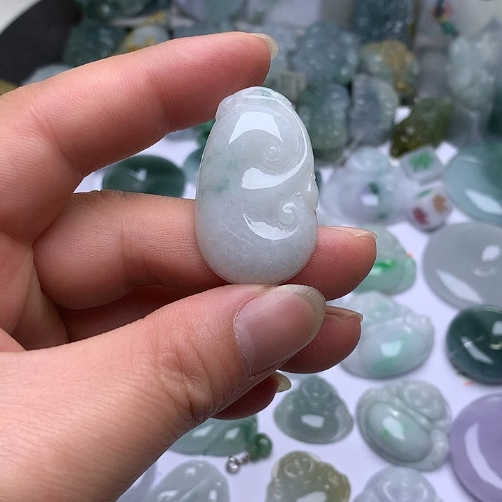 翡翠未镶嵌颈饰天然翡翠