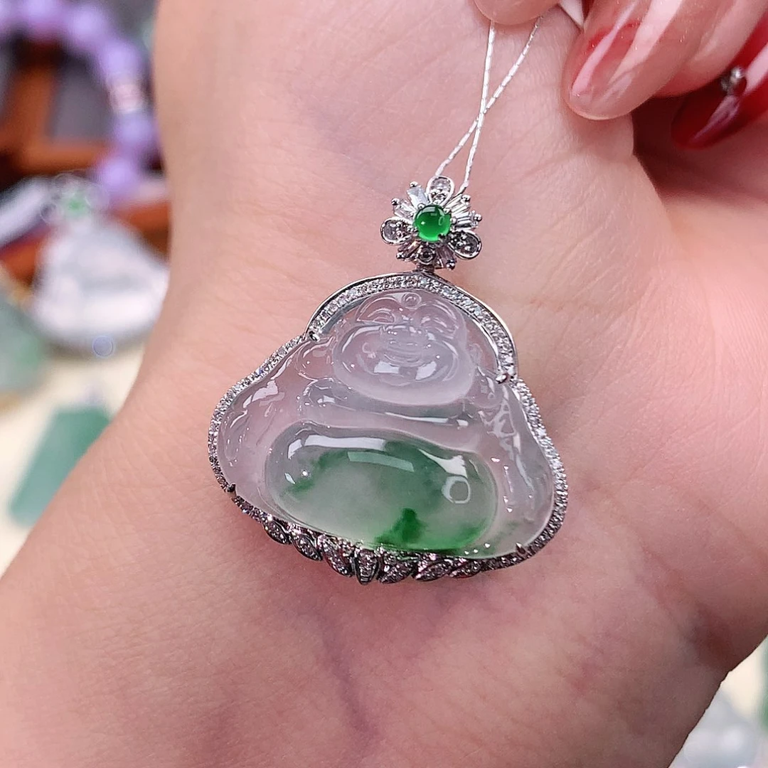 翡翠18K金镶嵌颈饰佛公