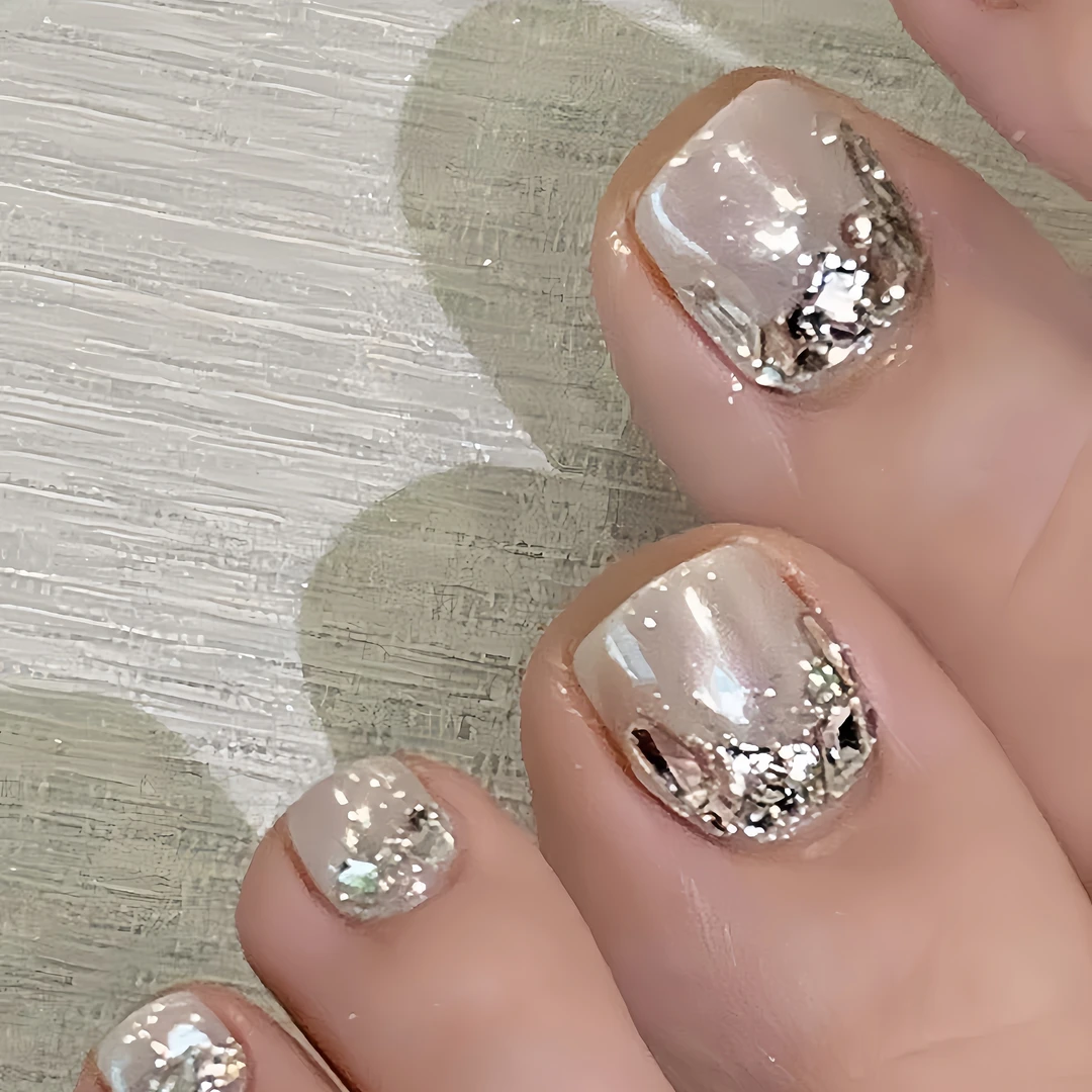 手工穿戴甲爆闪极光脚趾脚部纯色指甲美甲贴片带钻高级感夏季持久