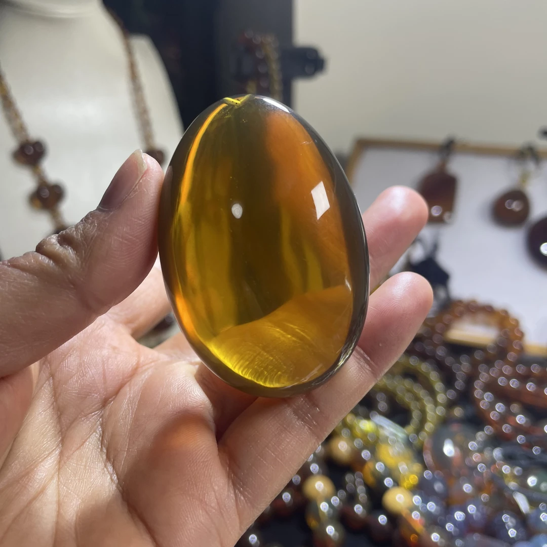 缅甸天然琥珀金棕红蜜蛋面吊坠时尚百搭文玩