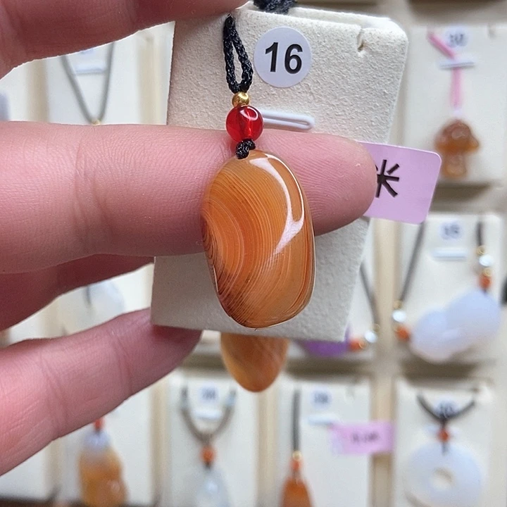 玛瑙/玉髓颈饰未镶嵌小****了