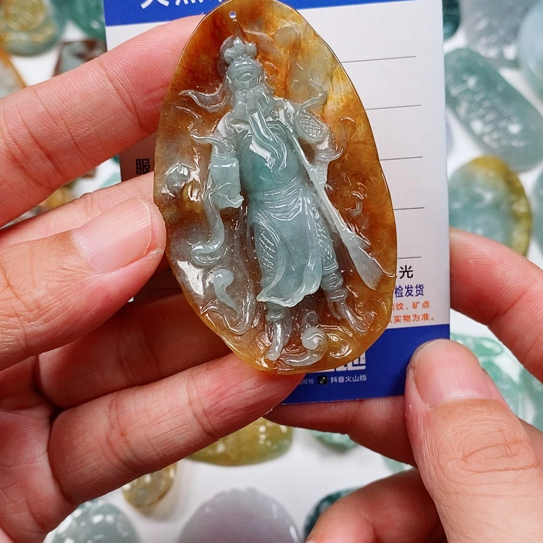 颈饰未镶嵌翡翠关公