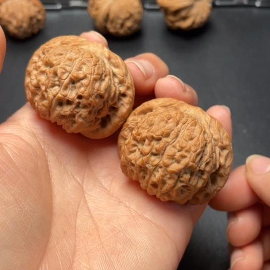 【闪购商品】把件文玩核桃血麒麟………