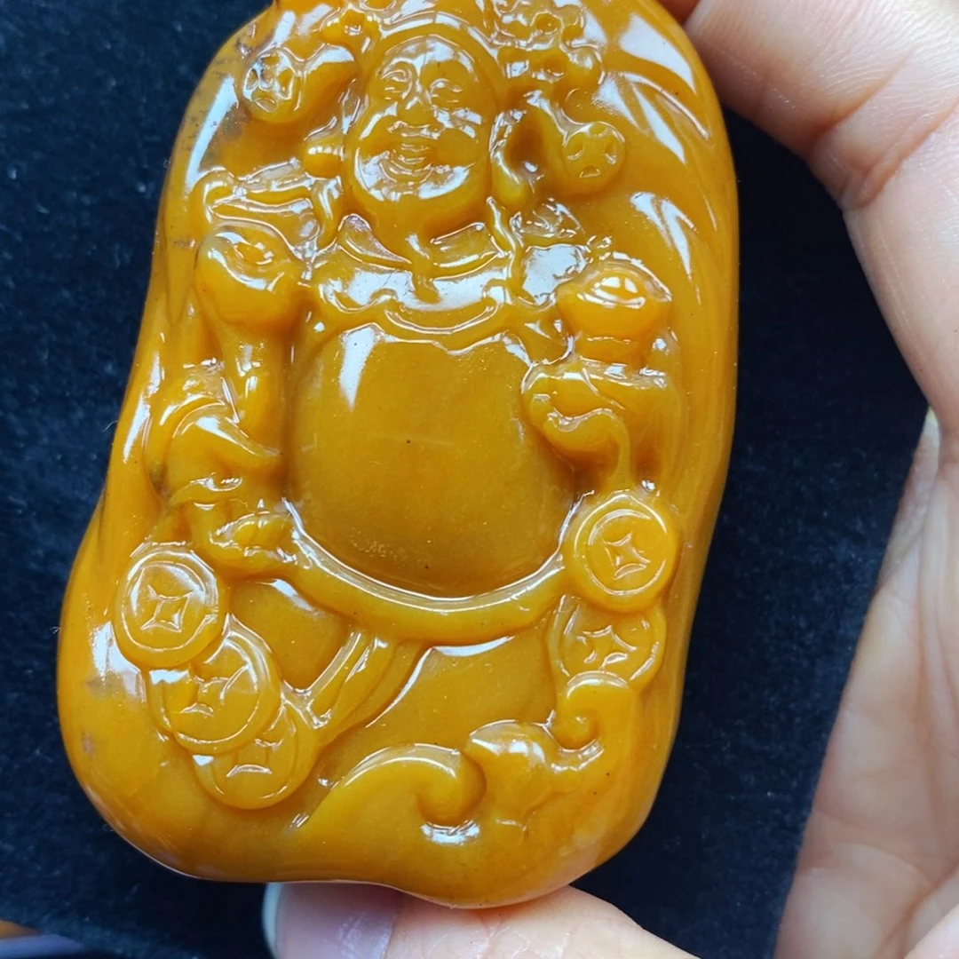 未镶嵌石英质玉（黄龙玉）颈饰
