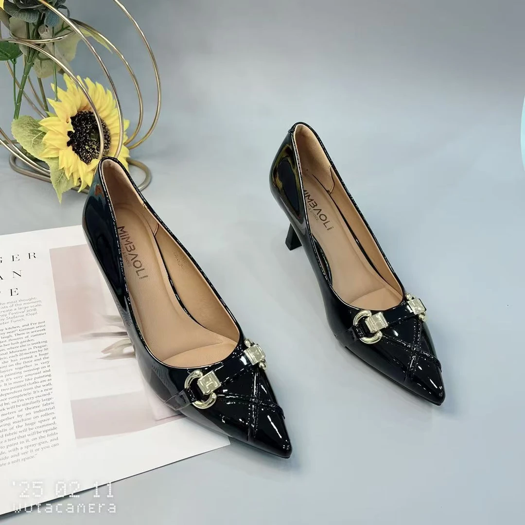 65110  新款法式小跟气质细跟尖头百搭单鞋