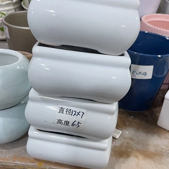 多肉绿植陶瓷花盆9.9包邮，有孔