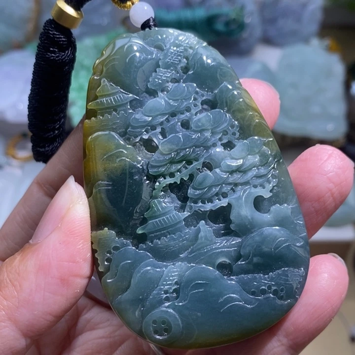 【闪购商品】颈饰未镶嵌翡翠山水
