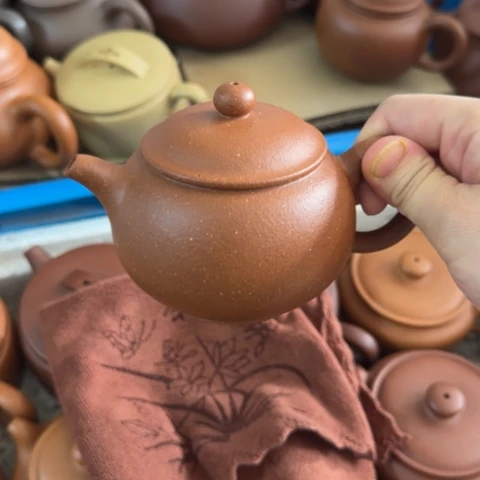 茶壶紫砂金降坡泥200cc