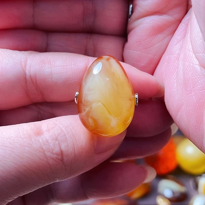 琥珀银S925镶嵌戒指?戒指