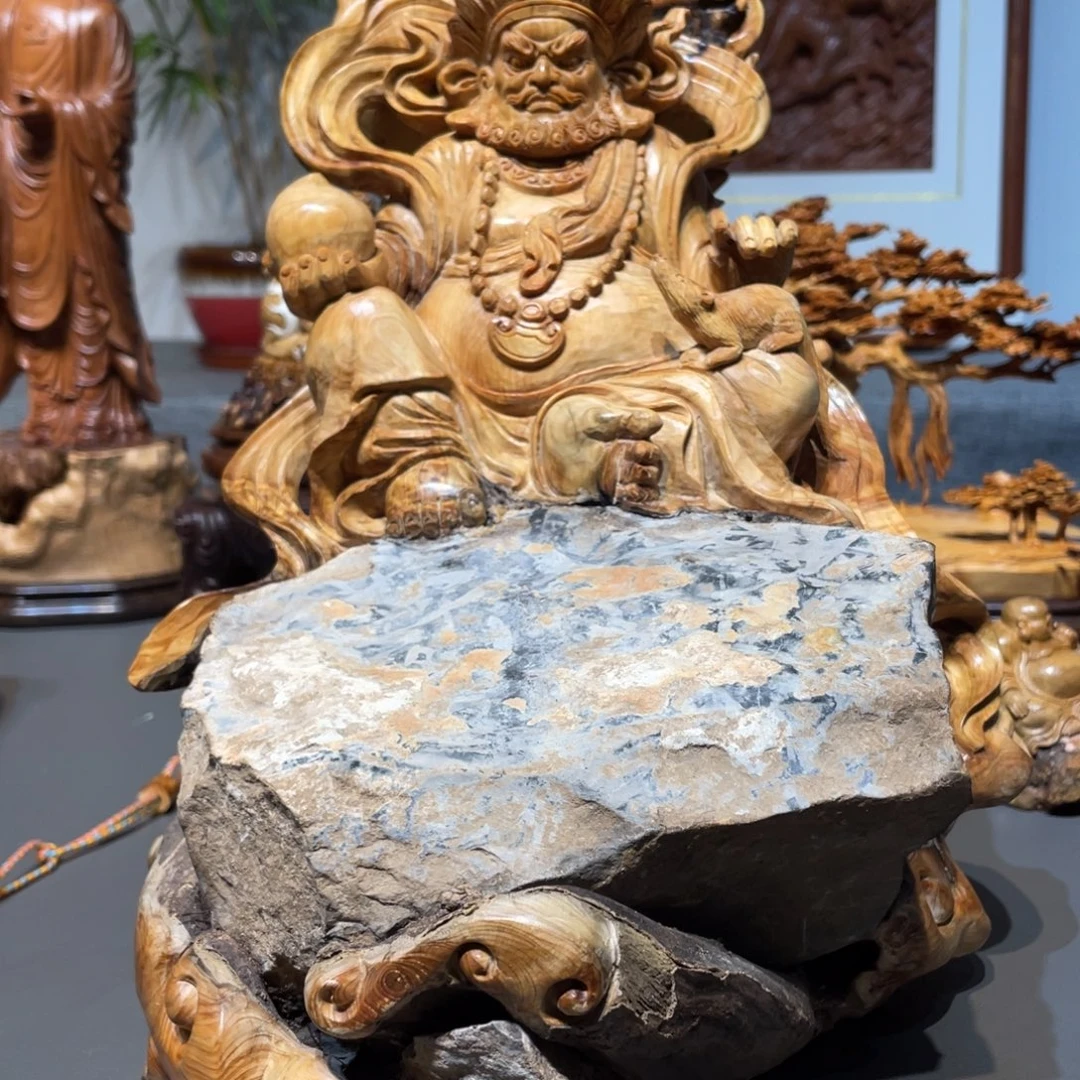 l***k柏木（崖柏）黄财神工艺品摆件