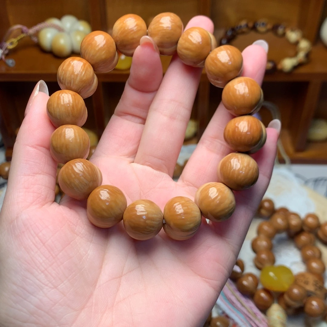 猴头核桃吊坠二代屁桃手持17素