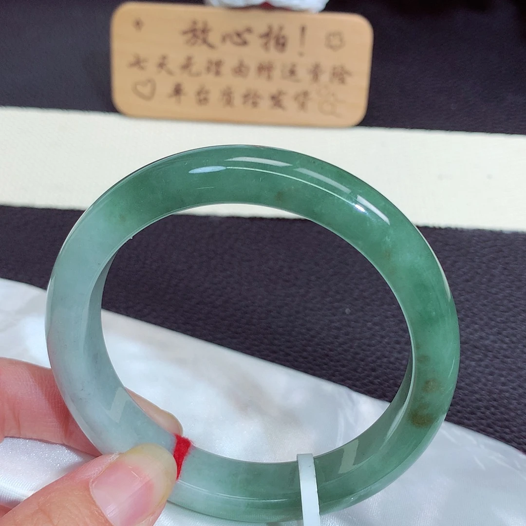 翡翠未镶嵌手镯289