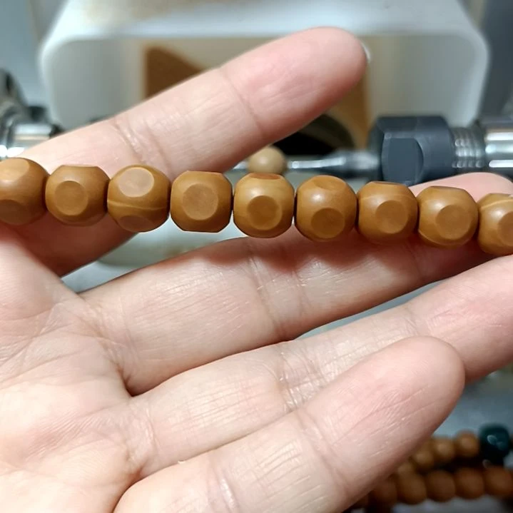 均***昀吊坠猴头核桃原皮原色六方