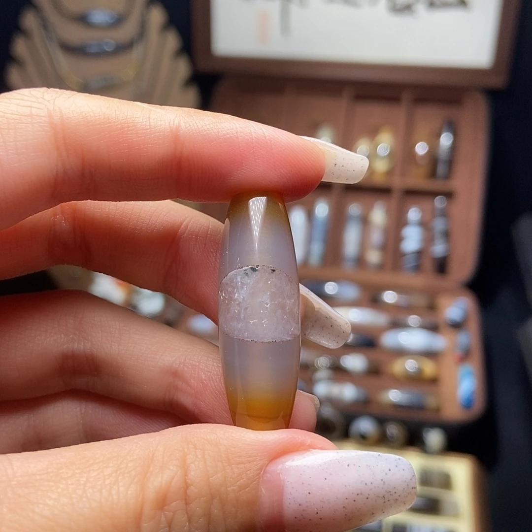 玛瑙/玉髓未镶嵌吊坠(赠链)