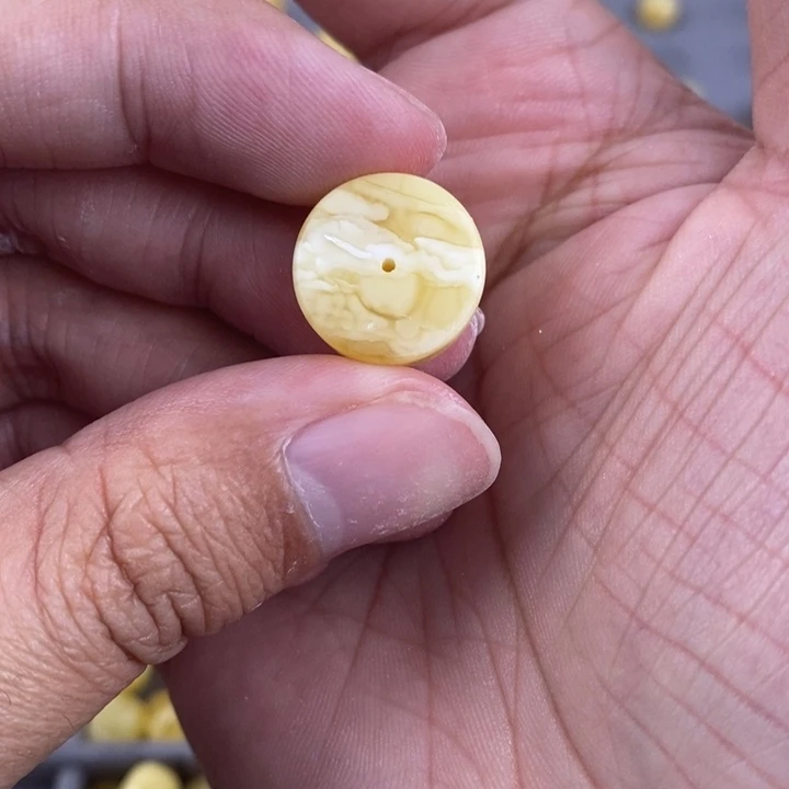 琥珀裸石未镶嵌R**m琥珀蜜蜡