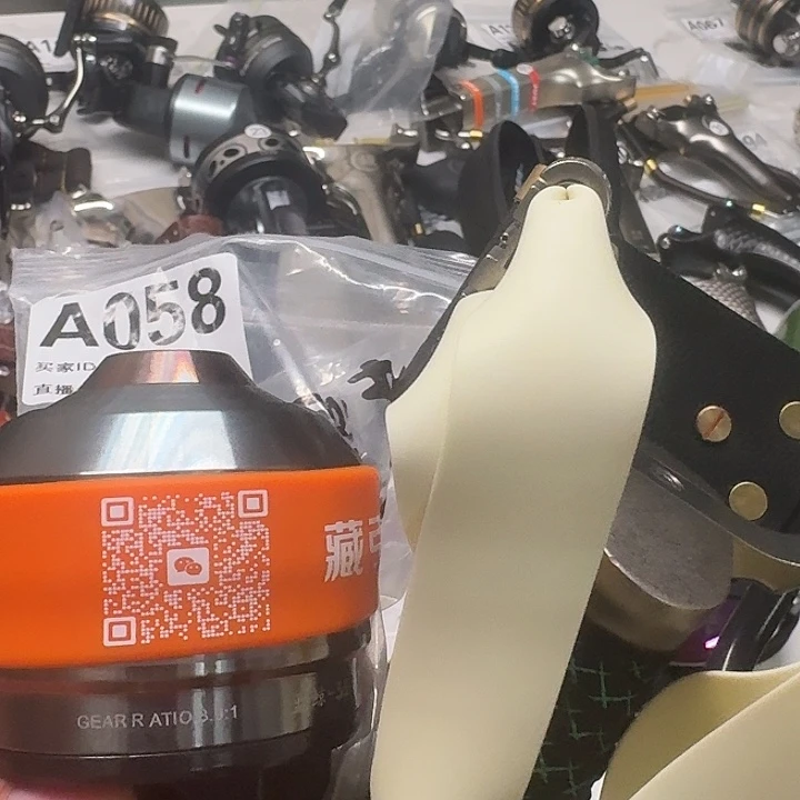 058号四卡一把抓加蓝鲸35