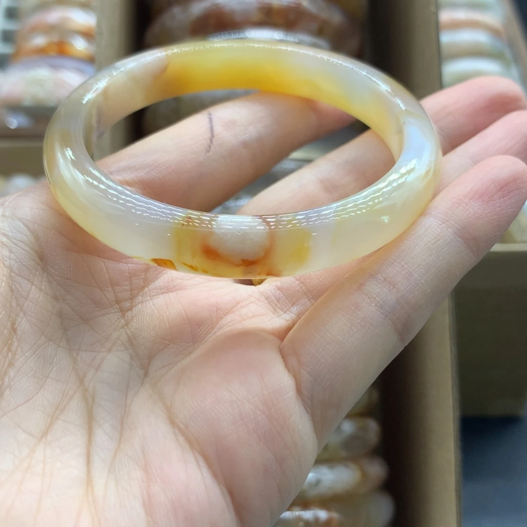 【闪购商品】玛瑙/玉髓手镯未镶嵌冬*