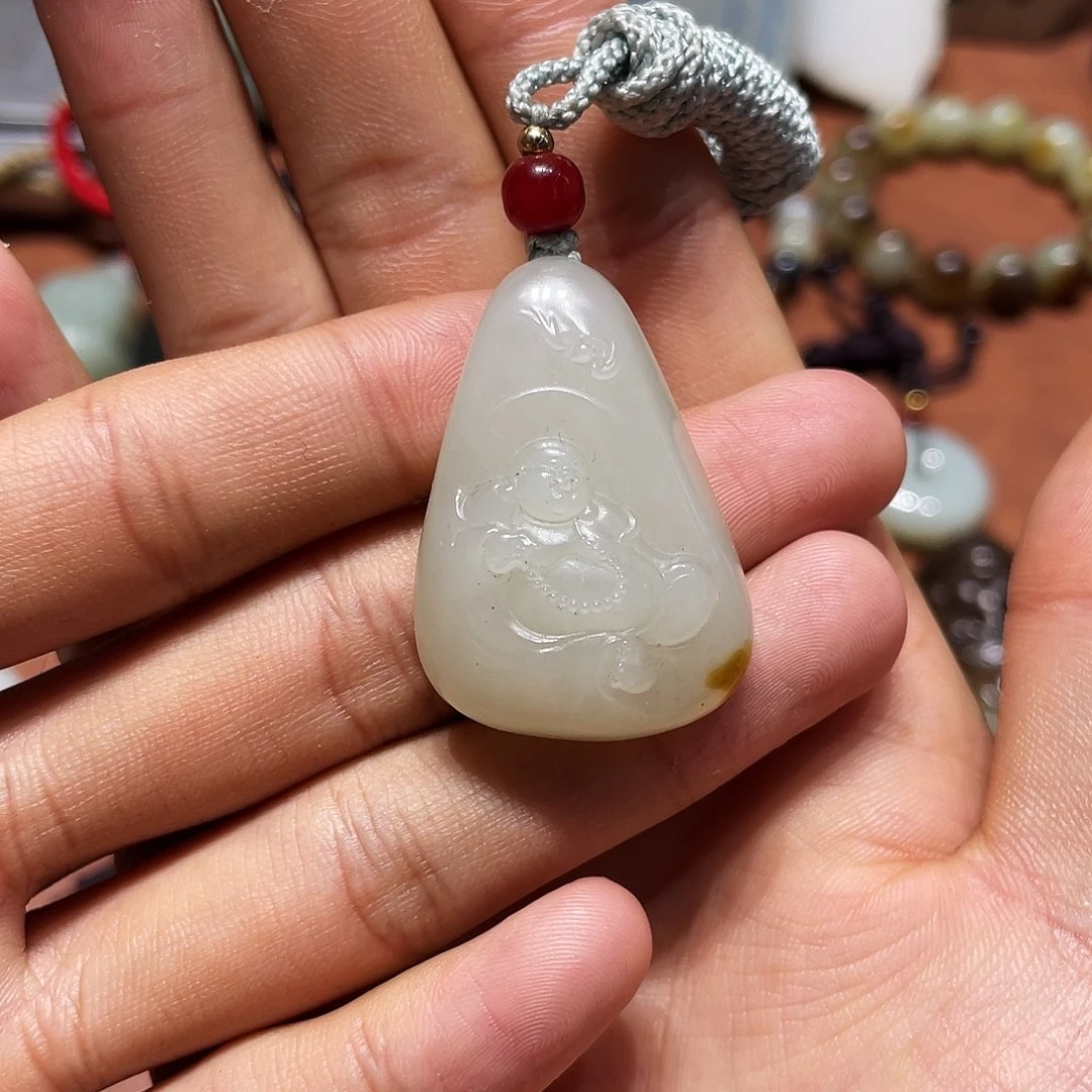 和田玉（糖玉）未镶嵌颈饰