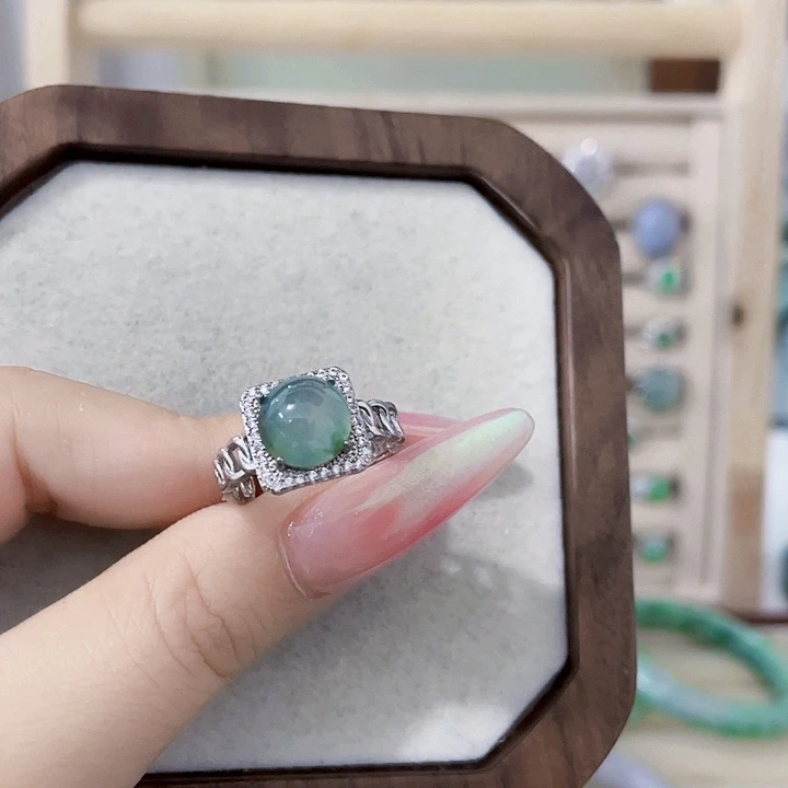 翡翠未镶嵌颈饰天然翡翠Ａ货