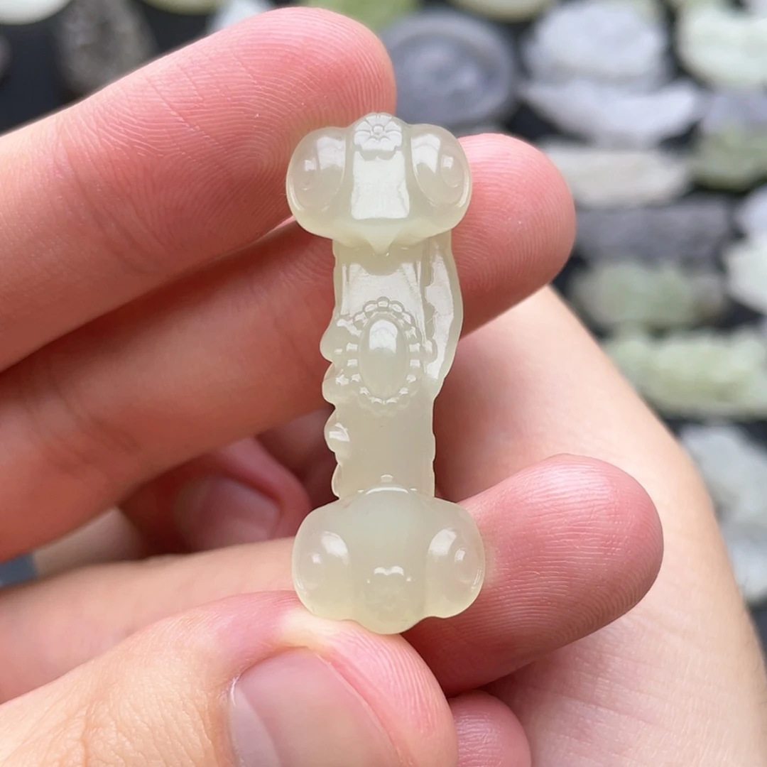 【闪购商品】颈饰未镶嵌和田玉