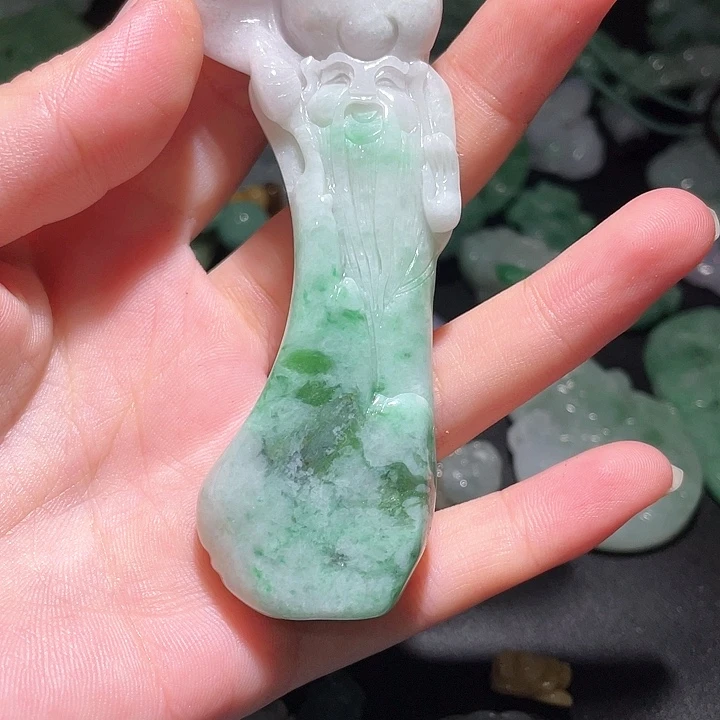 颈饰未镶嵌翡翠天