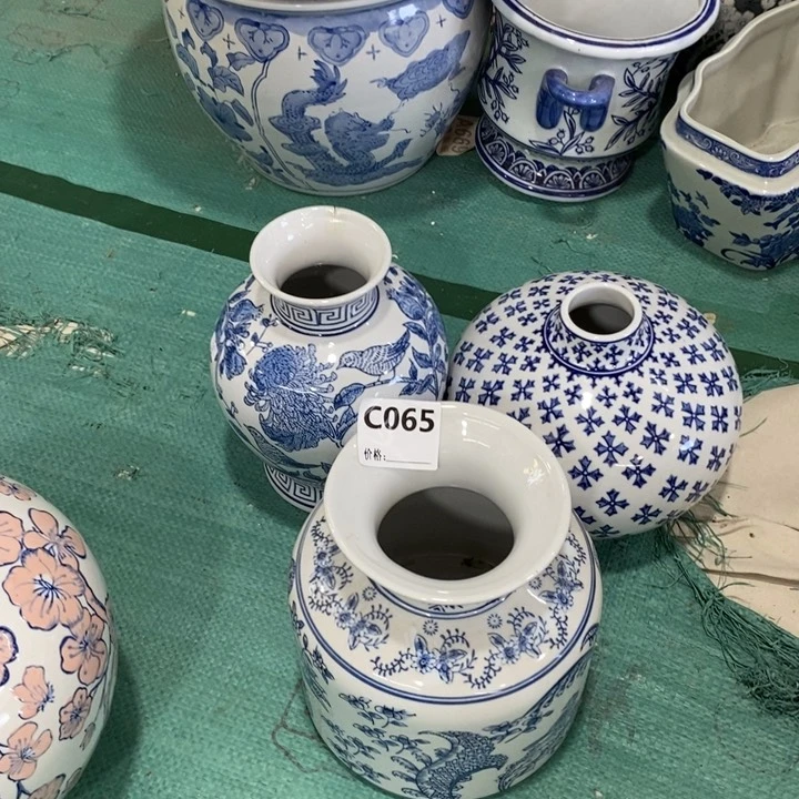 摆件小*子手绘陶瓷花瓶3个