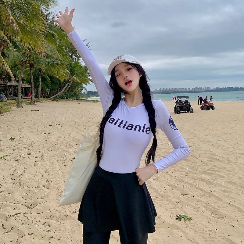 女性专用连体三角裤泳装长袖长裤修身显瘦防晒潜水冲浪