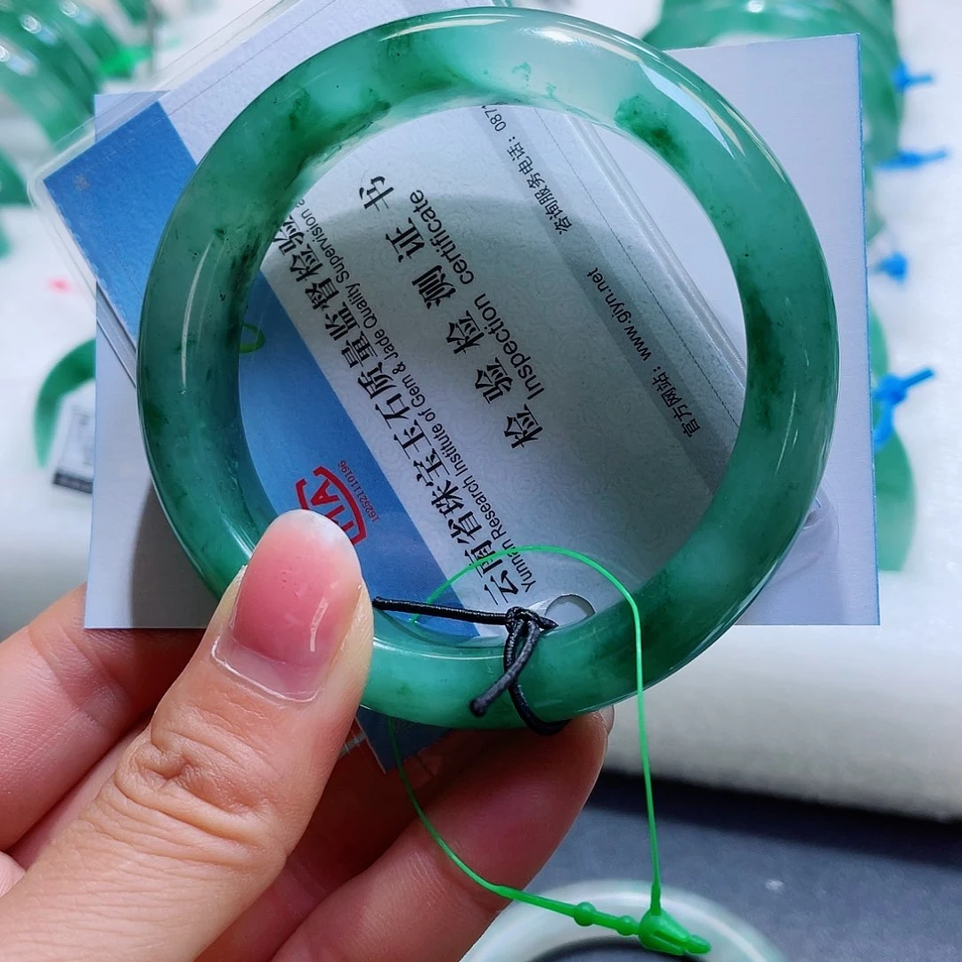 石英质玉未镶嵌颈饰如**生一个