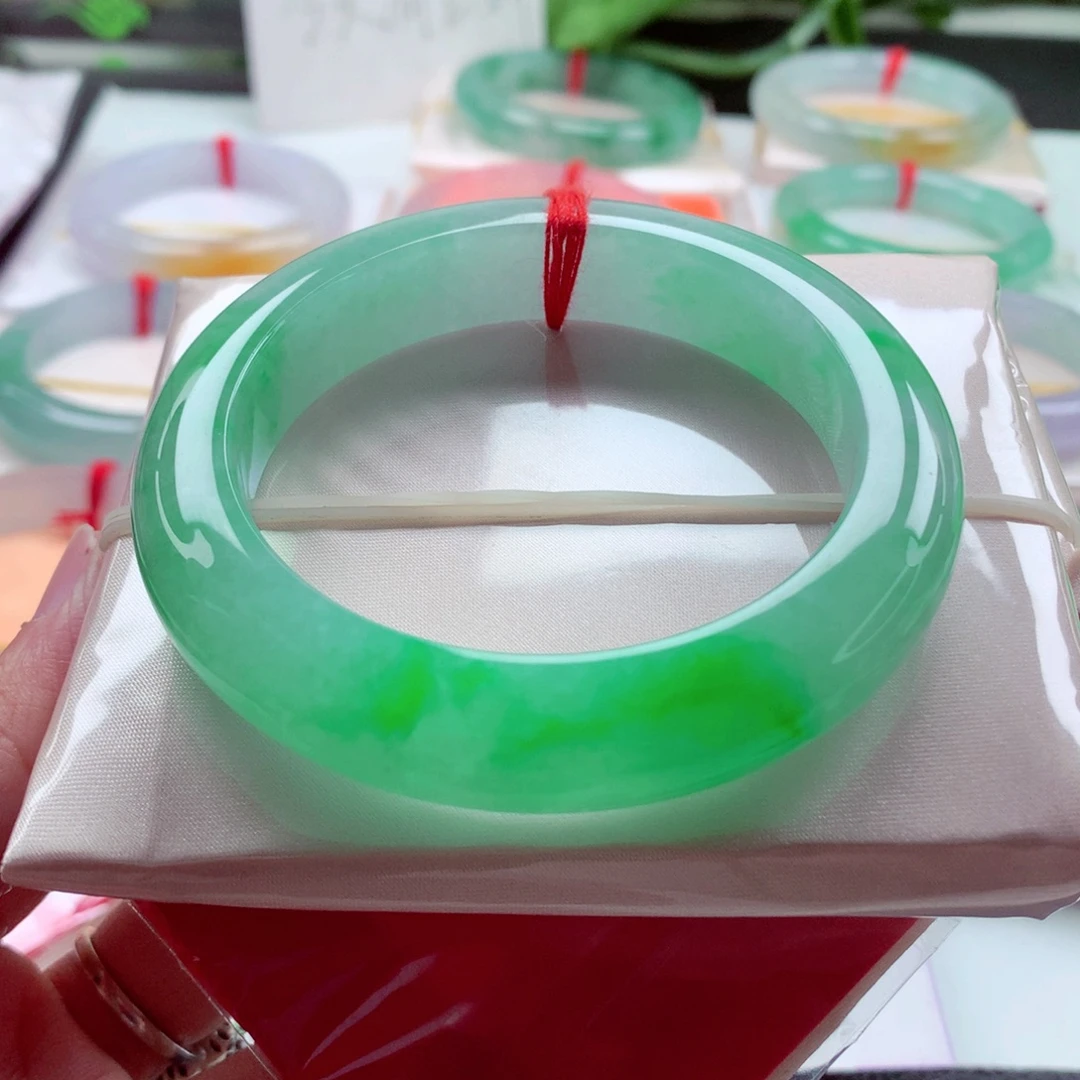 翡翠未镶嵌手镯55.5满绿飘正阳绿完美毕业品质A